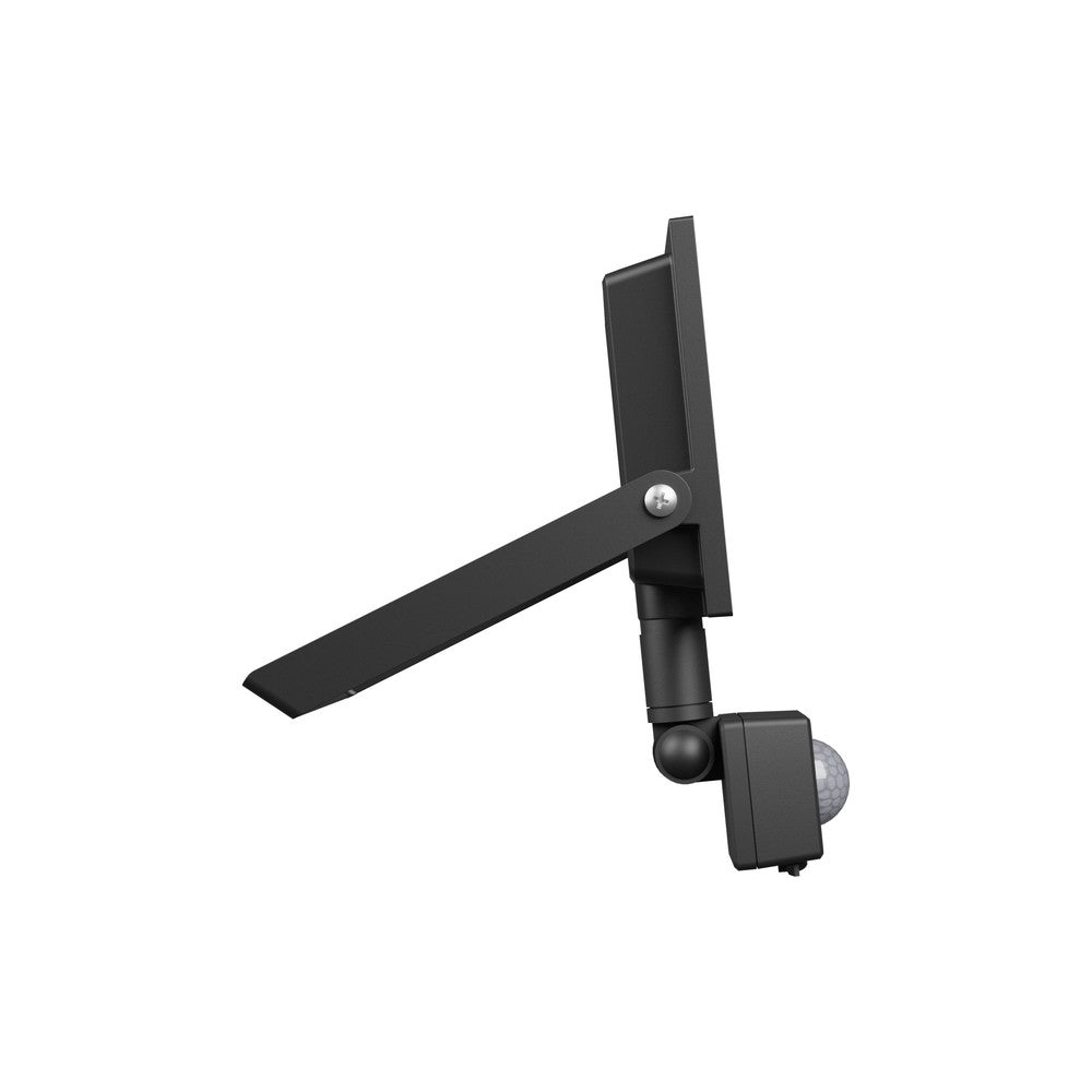 Noctis Lux 4 projektør 30W varm hvid med PIR sensor - Sort, IP44, 230V, 2500lm, RA70 - 141x185x53mm