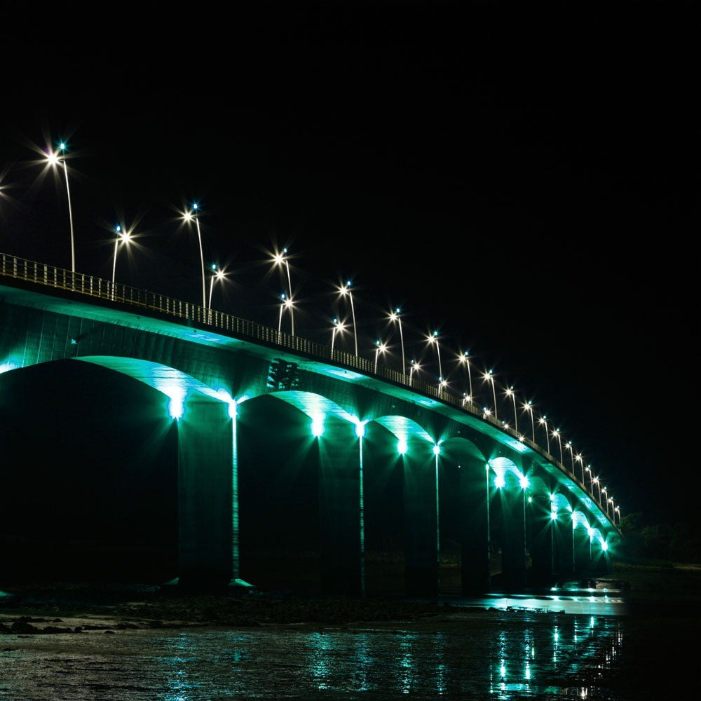 20W LED Projektør med Grønt og Sort Hus - Vejrbestandig IP65, RA70 - Energibesparende og Kraftfuld Belysning