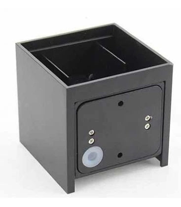 6W LED sort væglampe firkantet.