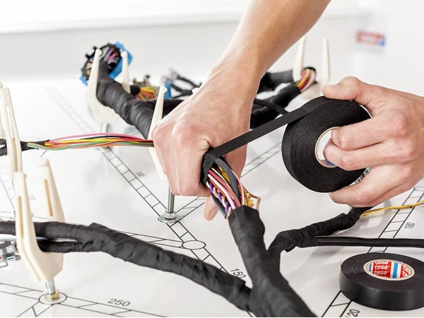 Lærredstape - 19mm bred / 320µm, 150°C, Sort (15m)