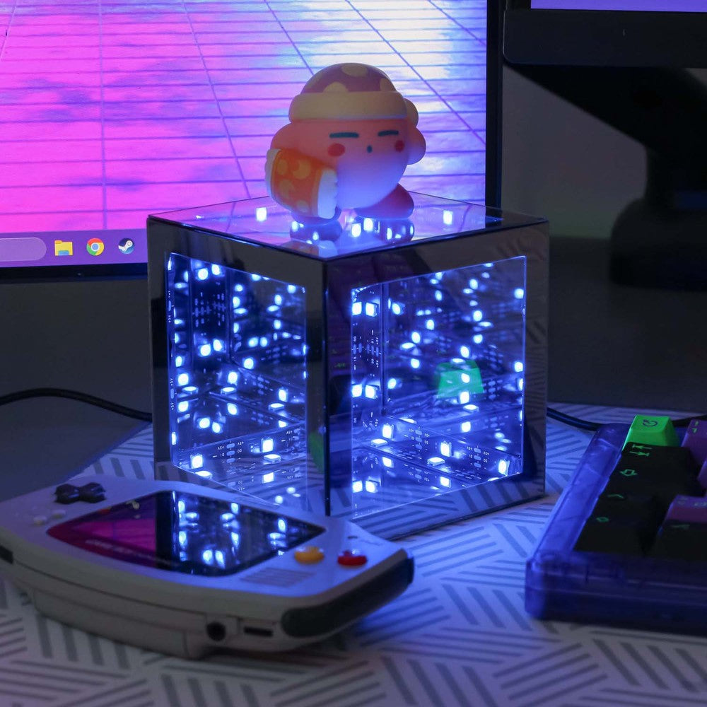 Infinity Cube 15x15 RGBIC - 3D lys effekt med fjernbetjening og USB-tilslutning - 8W, 5V input, 600lm.