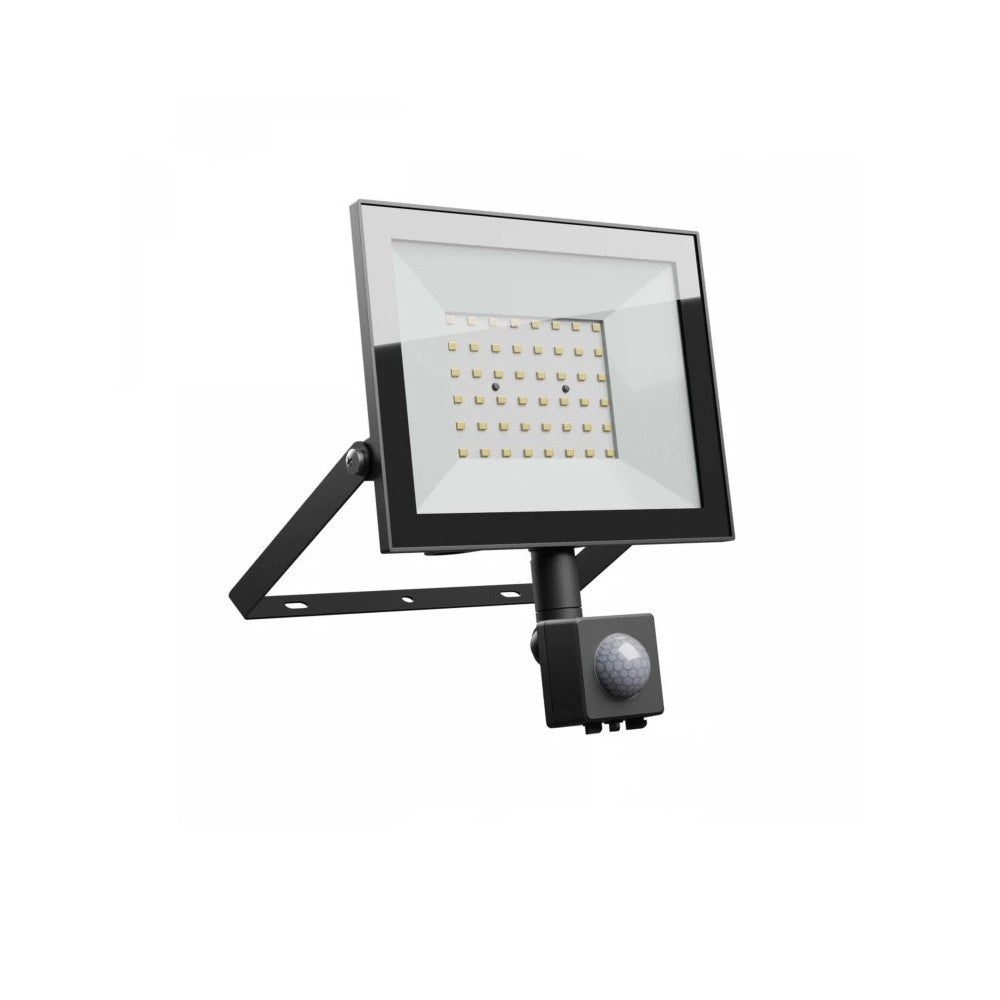 Noctis Lux 4 projektør 50W varm hvid med PIR sensor - sort, IP44, 230V, 4300lm, RA70