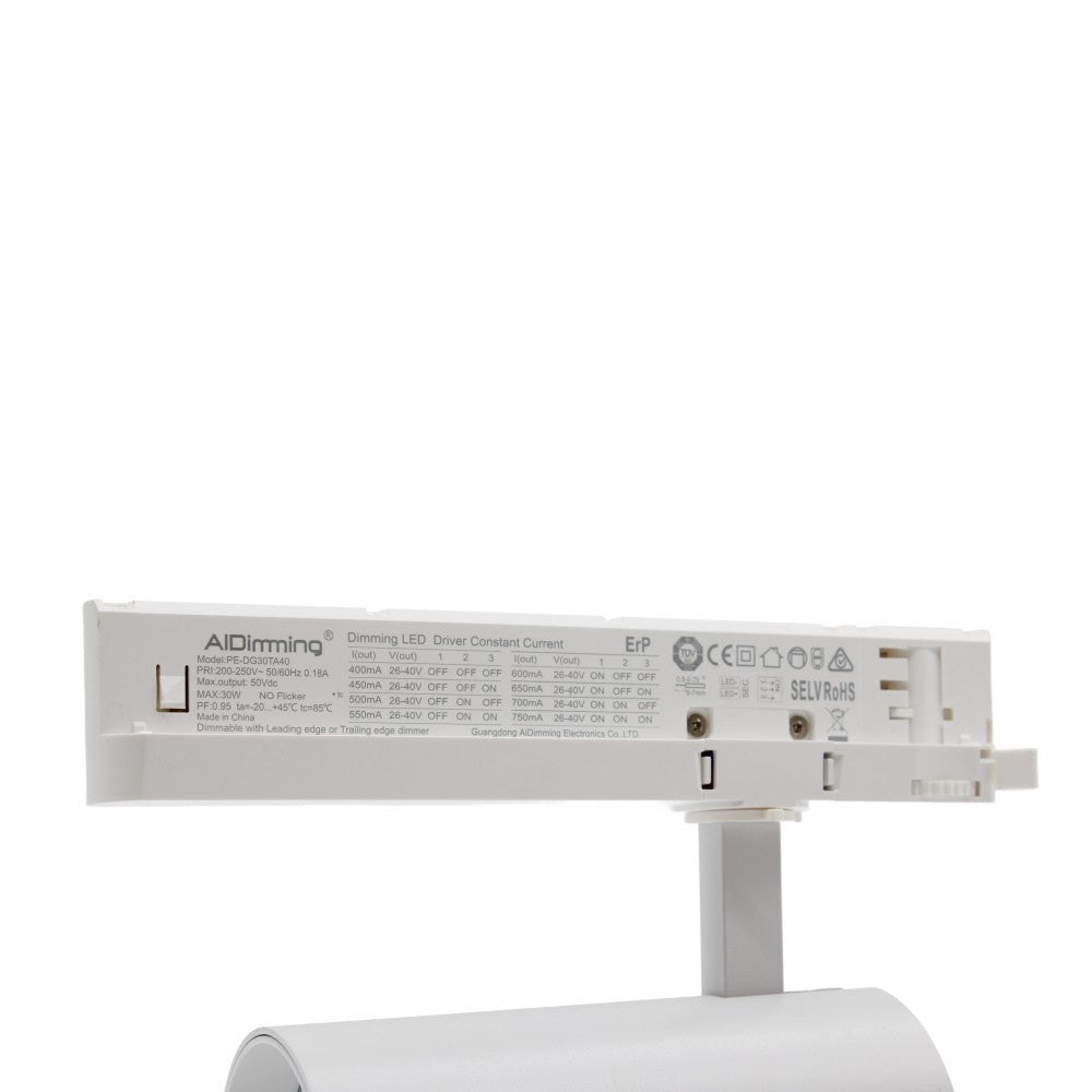 29W Dæmpbar hvid skinnespot fra LEDlife med høj effektivitet på 140 lm/W, RA 90 og 38 graders spredning, passer til 3-fasede systemer