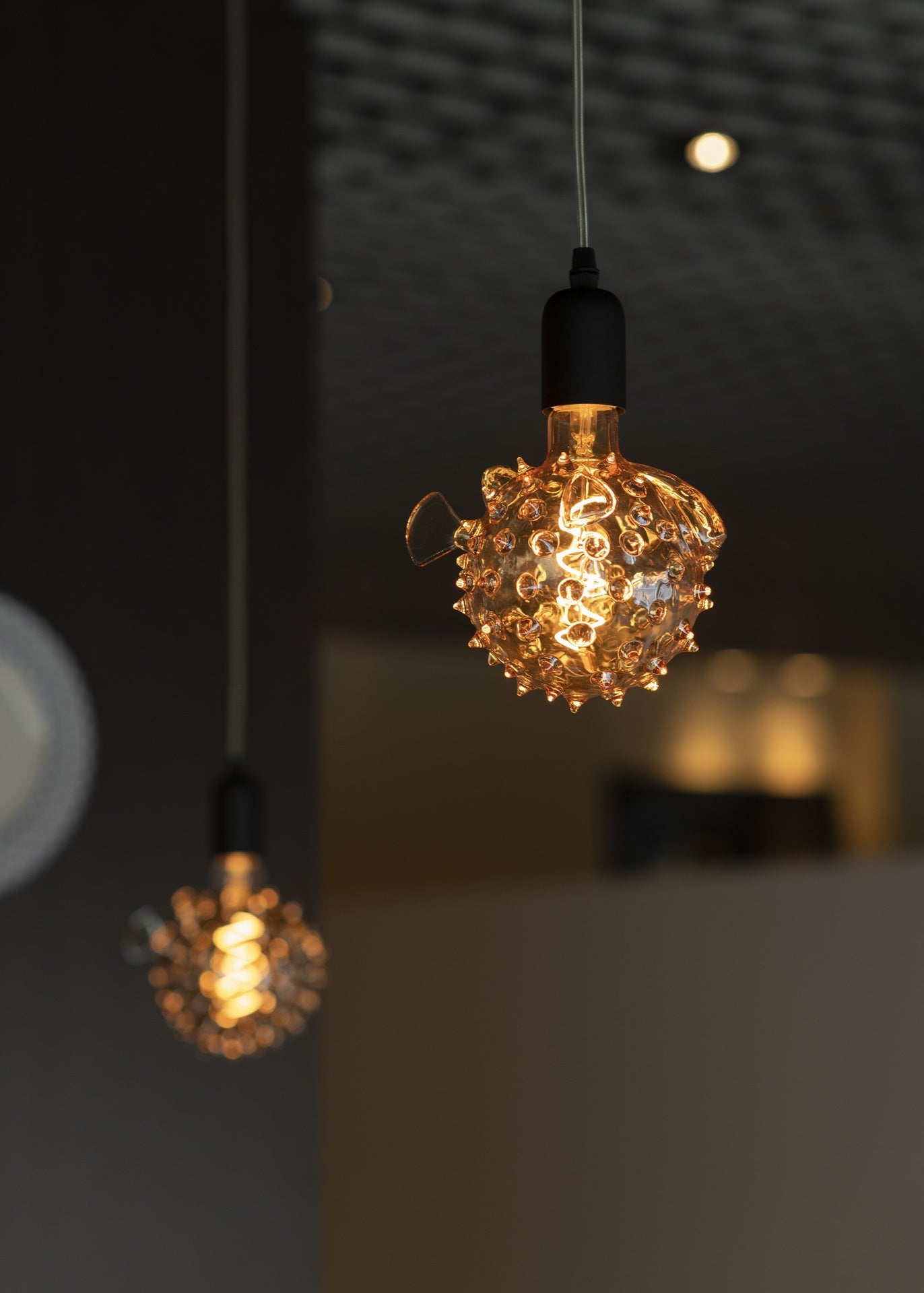 Filament LED "Blowfish" pære - 240V / 4W E27 (1900K), Gold
