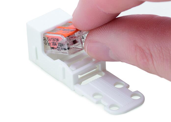 Mont.holder 221-serie klemmemuffe, lodret, snap-in, Sort