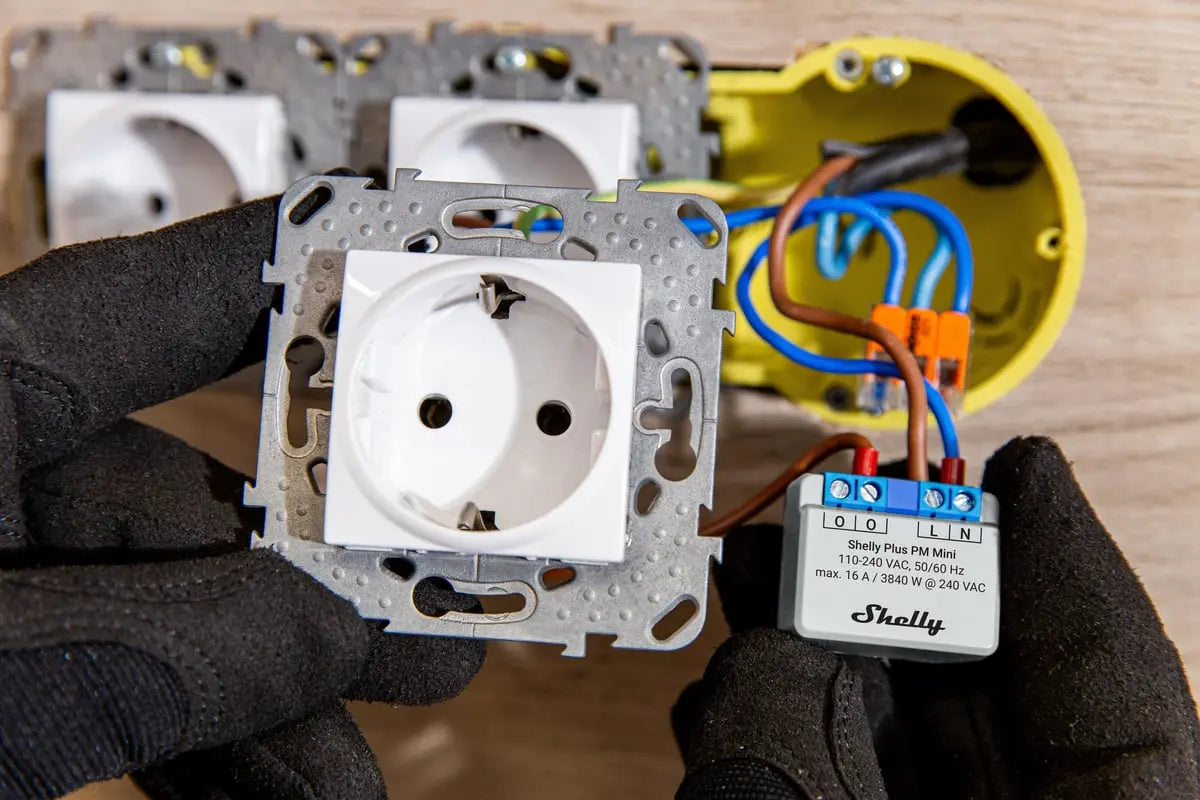 Shelly PM Mini (GEN 3) - WiFI effektmåler u/relæ