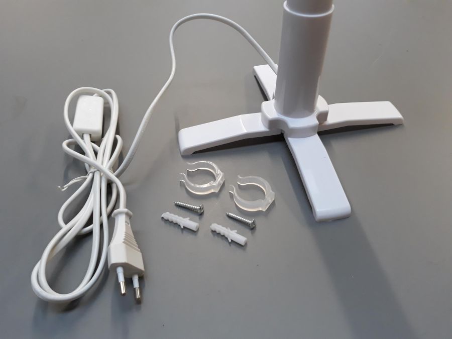 Fluorcerende neonrør - 18W, 725 X Ø35mm HVID m. netstik