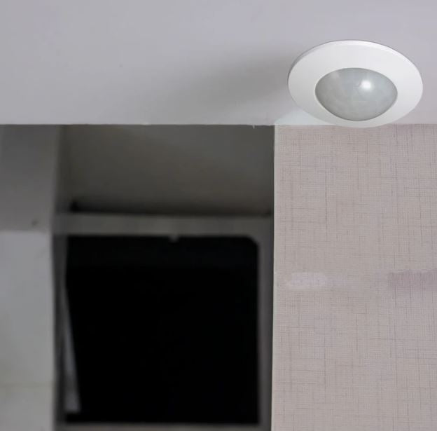 Bevægelsessensor til indbygning - LED venlig, hvid, PIR infrarød, IP20 indendørs