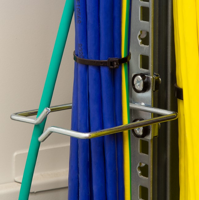 Kabelføringsring til 19" rack - 80x80mm, stål (2 stk.)