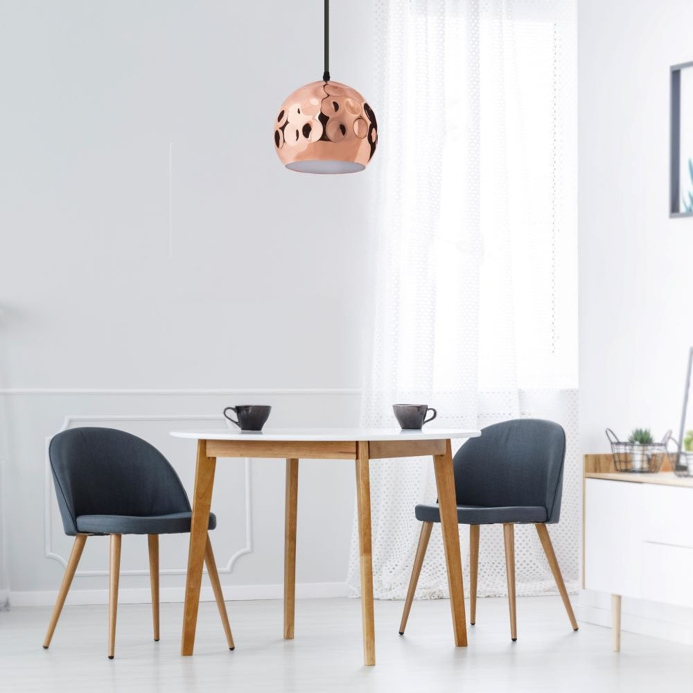 E27 LED-pære 7W, kølig hvid, 800 lumen - Energibesparende og kraftfuld lyskilde til enhver bolig.