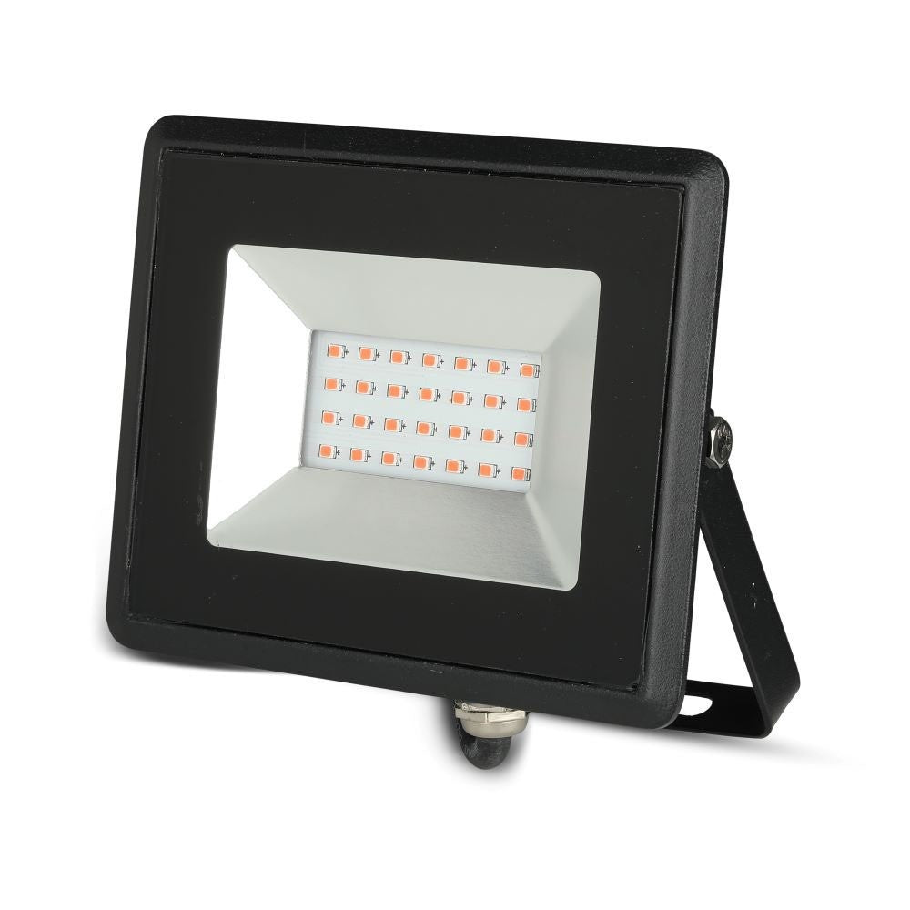 20W LED-projektør i sort hus med rødt lys - Effekt: 20W, RA70, IP65 - Vejr- og støvtæt design til udendørs brug