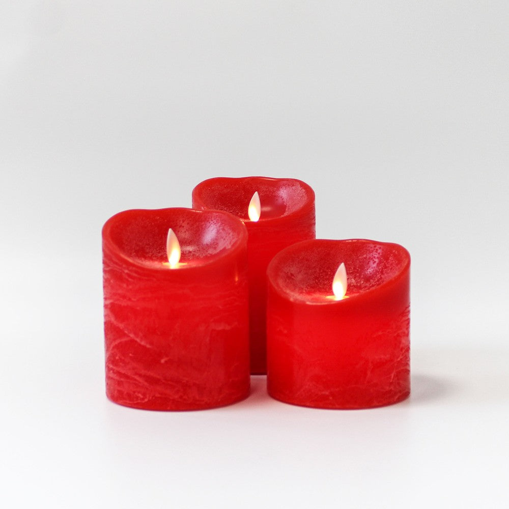 LED Bloklys med bevægelig flamme, rød, 3 stk, Ø10cm, inkl. fjernbetjening og timer, højde varierende fra 10cm til 15cm, ægte stearin
