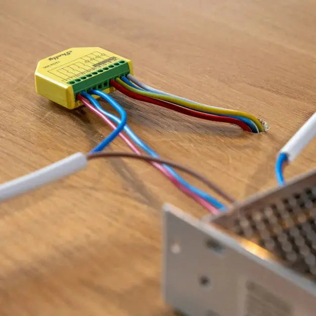 Shelly Plus RGBW PM - WiFI 12/24V styring