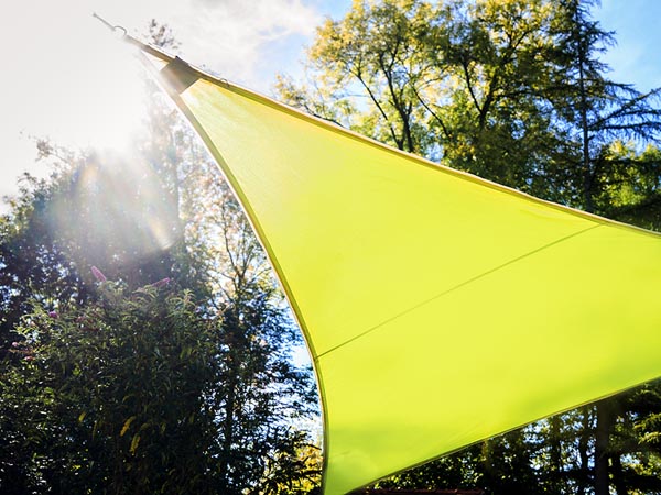 Trekantet solsejl m. LED kantlys - 3,6 x 3,6 x 3,6m GRØN