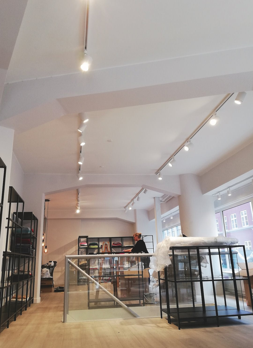 VELO LED TRACK LIGHT, 1-FASET, HVID, 8W, 230V