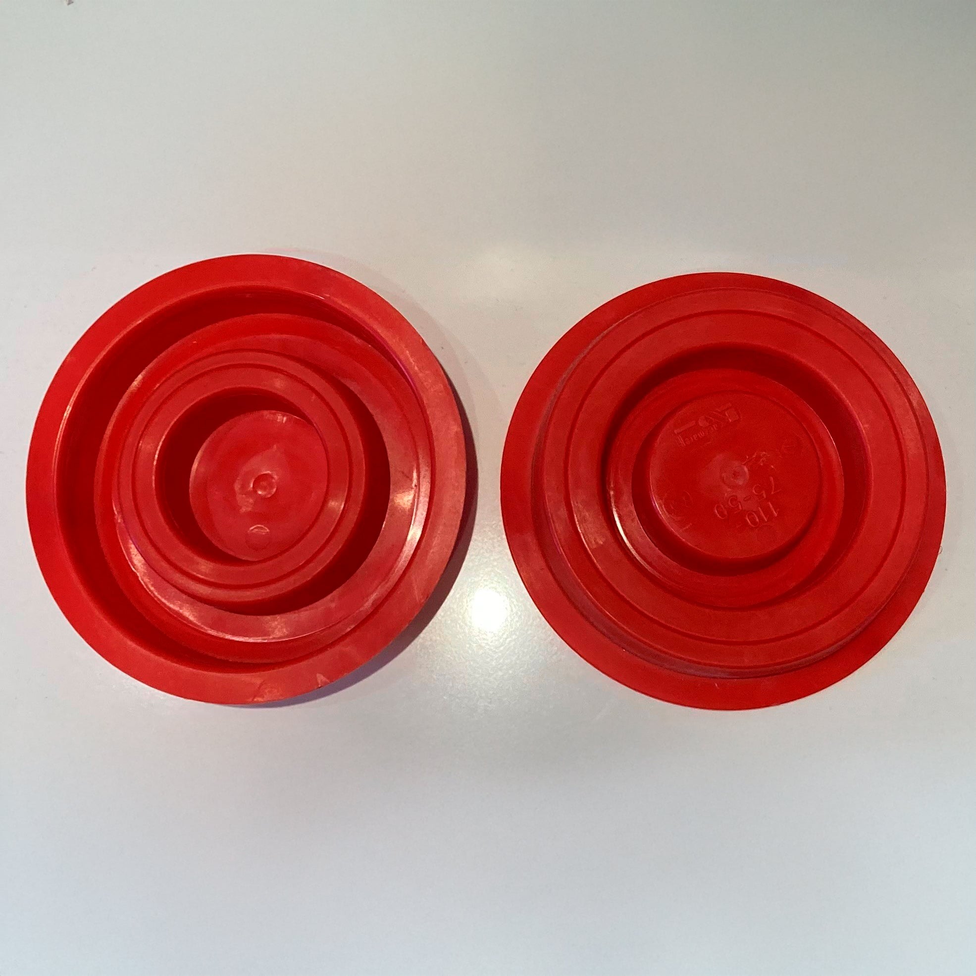 Universal plastprop/slutmuffe til 110/75/50 mm