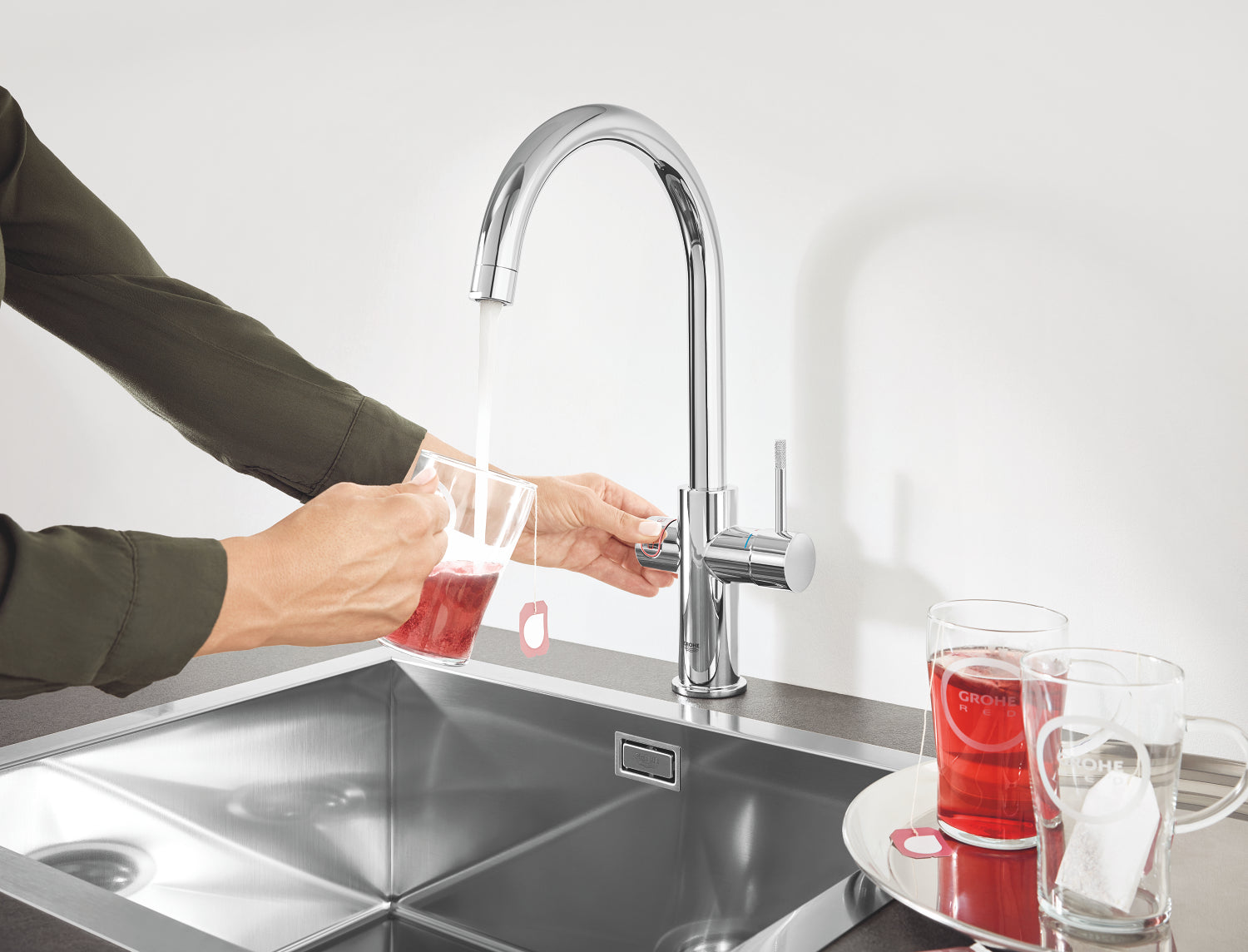 GROHE Red Nordic armatur og kedel i størrelse M.