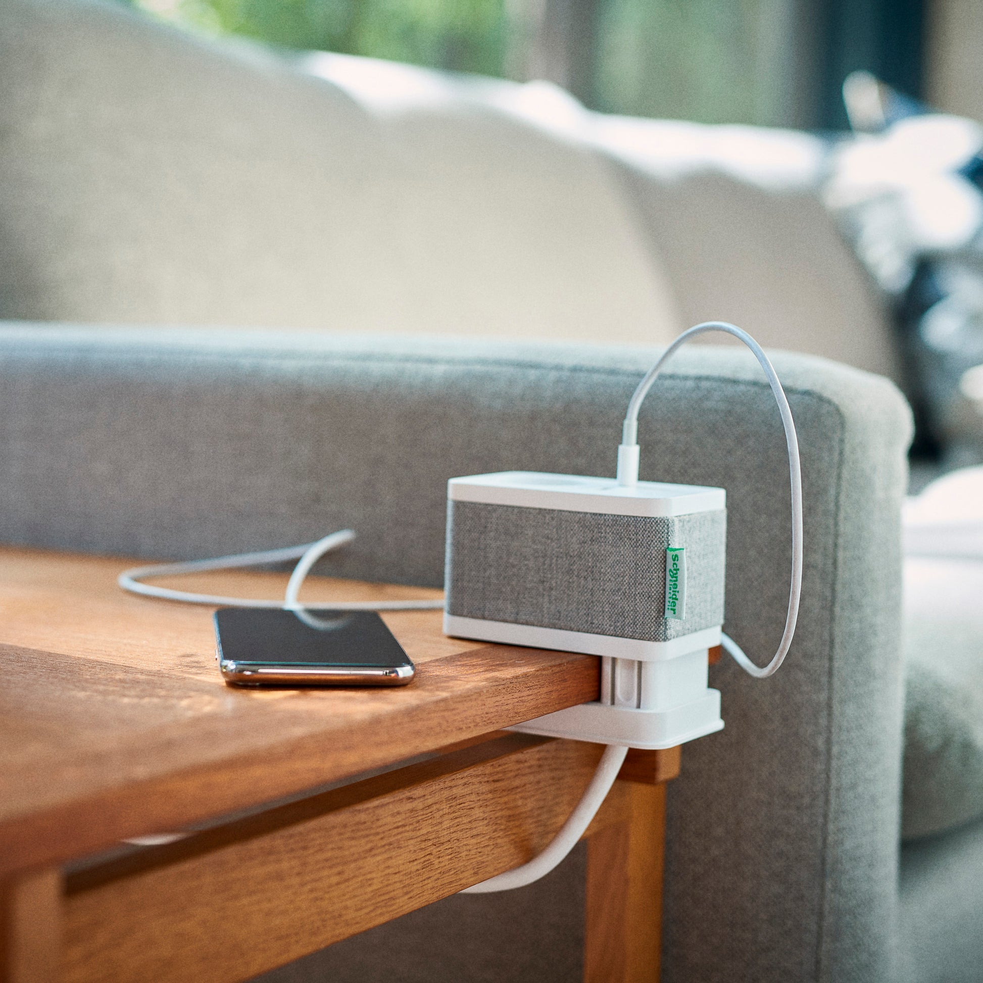 BORD STIKK. ENKELT M/USB A/C HVID