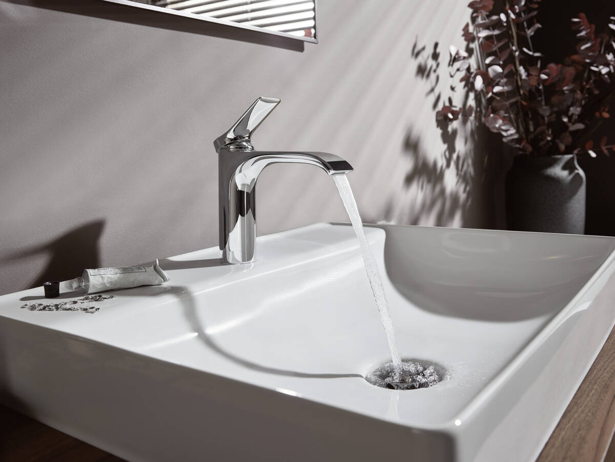 Hansgrohe Vivenis håndvaskarmatur 146mm med løft-op BV, krom