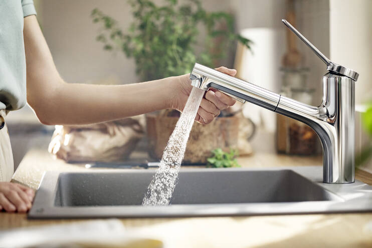 Hansgrohe Zesis M33 køkkenarmatur 150 med udtræksbruser 2jet, krom
