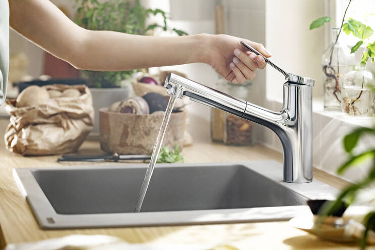 Hansgrohe Zesis M33 køkkenarmatur 150 med udtræksbruser 2jet, krom
