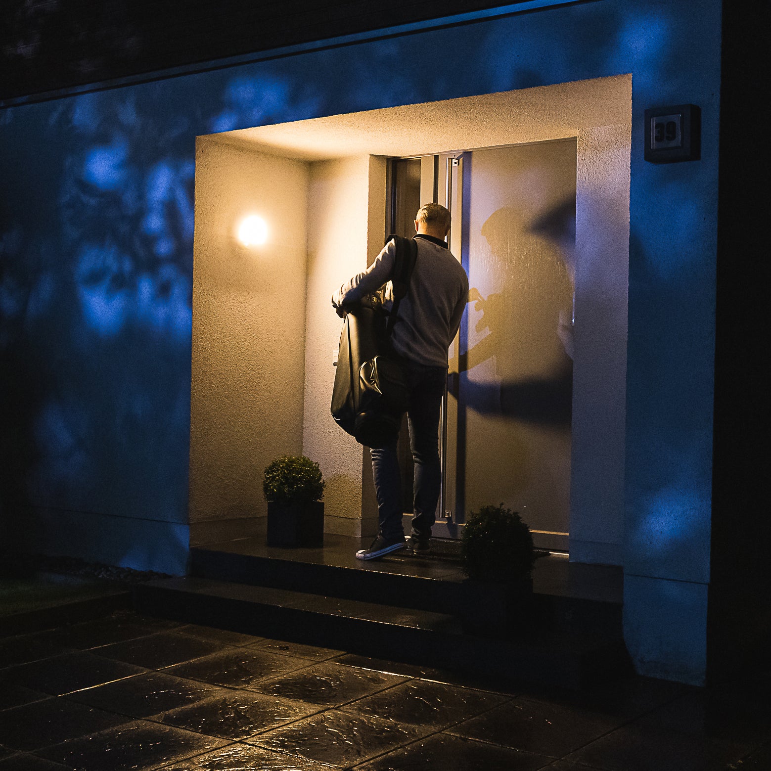 LEDVANCE SMART+ vægarmatur med kamera 950lm 15W 3000K IP44 WiFi