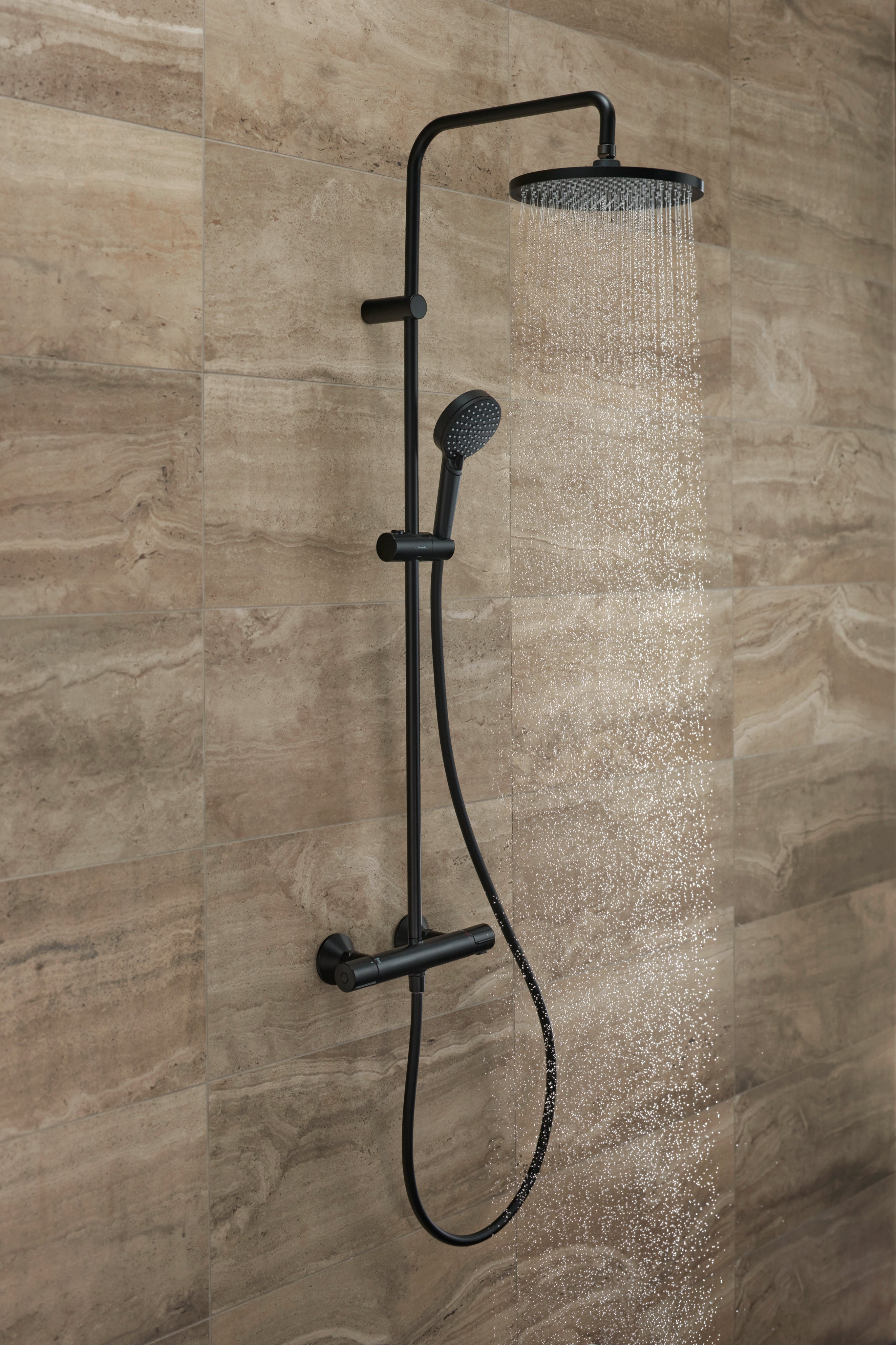 Hansgrohe Vernis Blend Showerpipe 240 1jet, mat sort