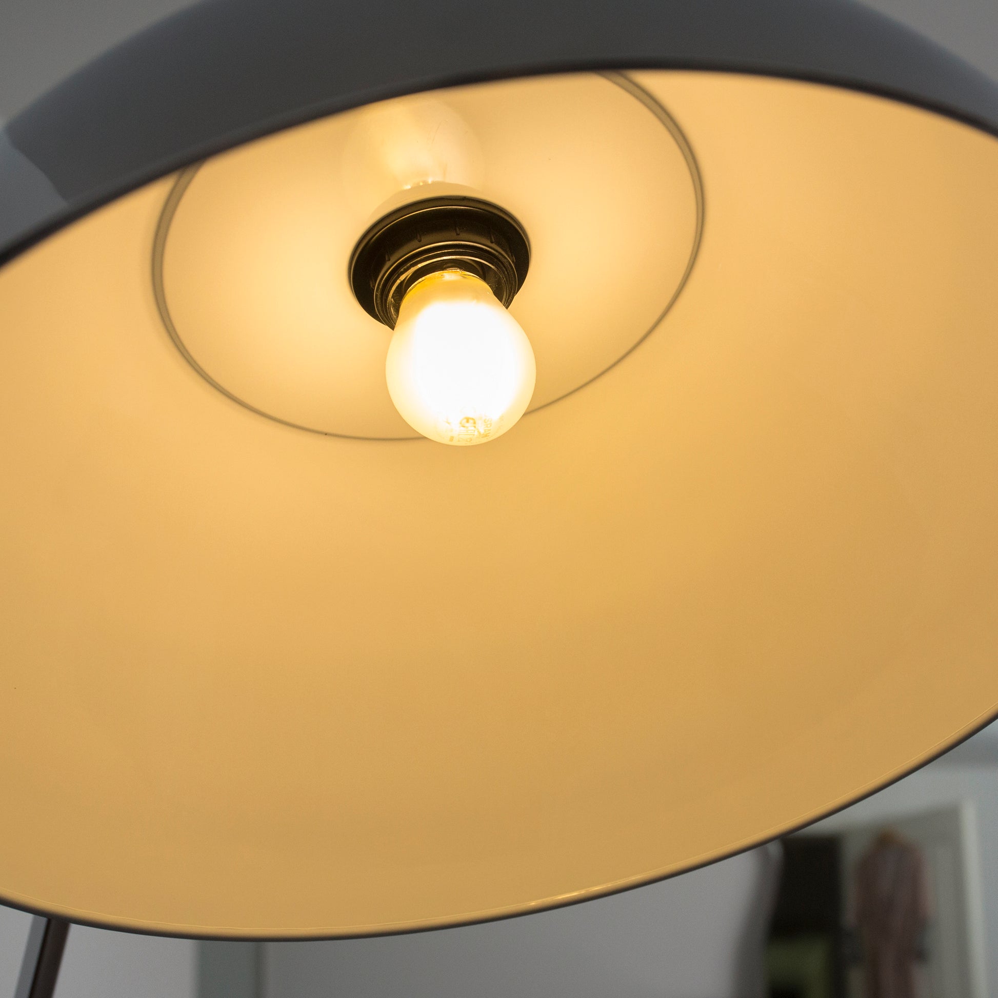 Ledvance LED standard mat 1521lm 7,2W/830 E27