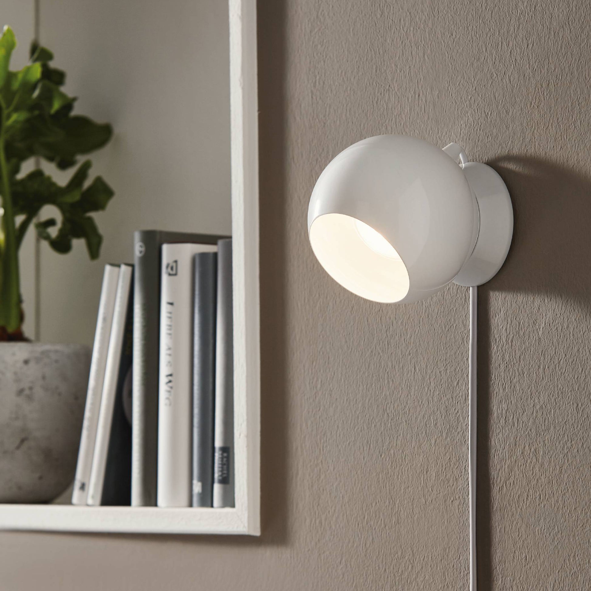 Petto 1 Væglampe 3,3W m/magnet Hvid