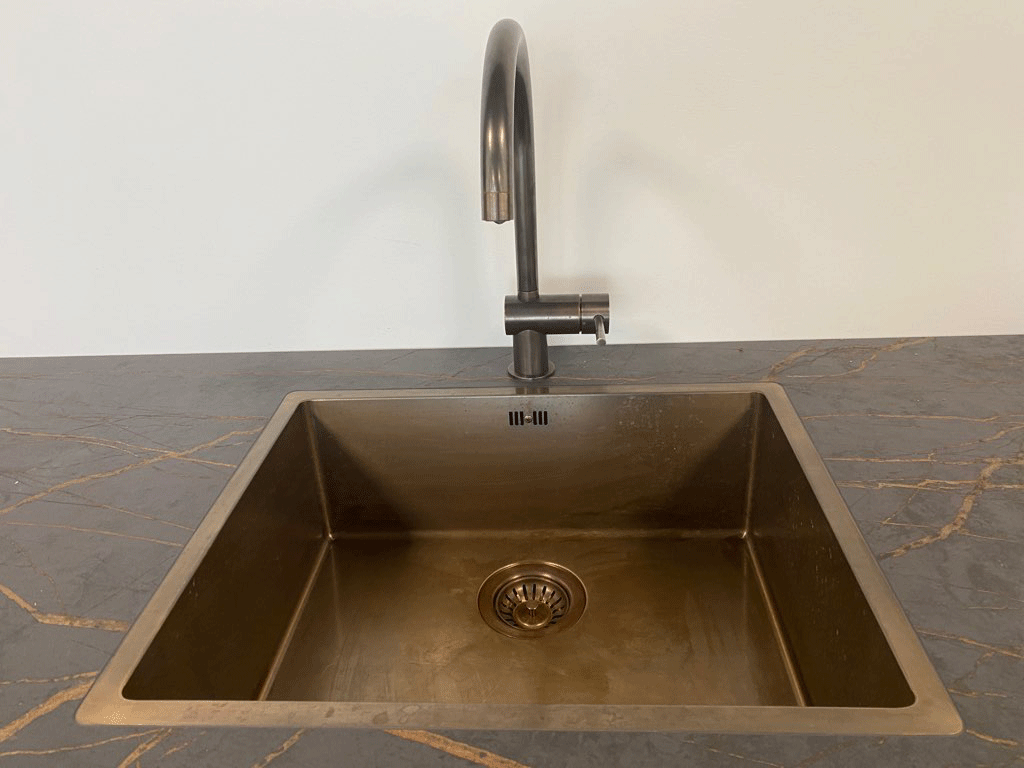 Lavabo Kubus 500 Soft køkkenvask uden hanehul, bruneret messing