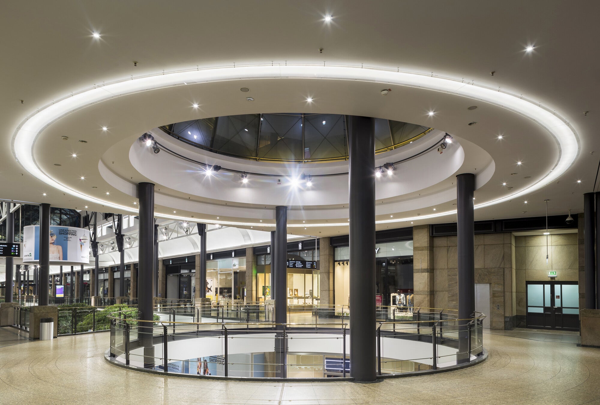 DULUX LED SQUARE CCG 7W/830 GR8