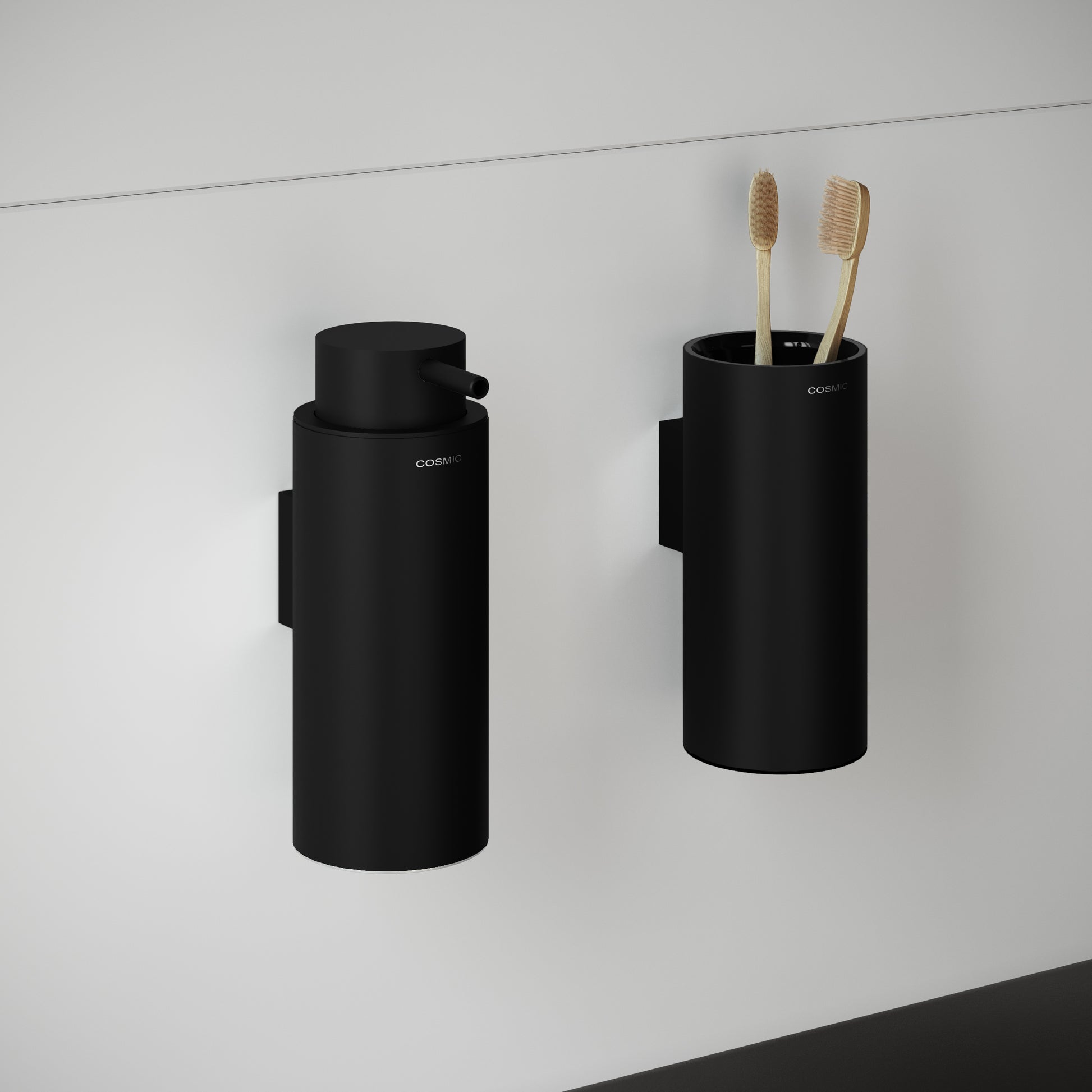 Cosmic Logic væghængt sæbedispenser 200 ml mat sort
