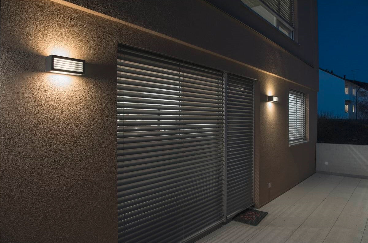 Væglampe Box-L, LED 3000K, 480 lumen, antracit, IP44