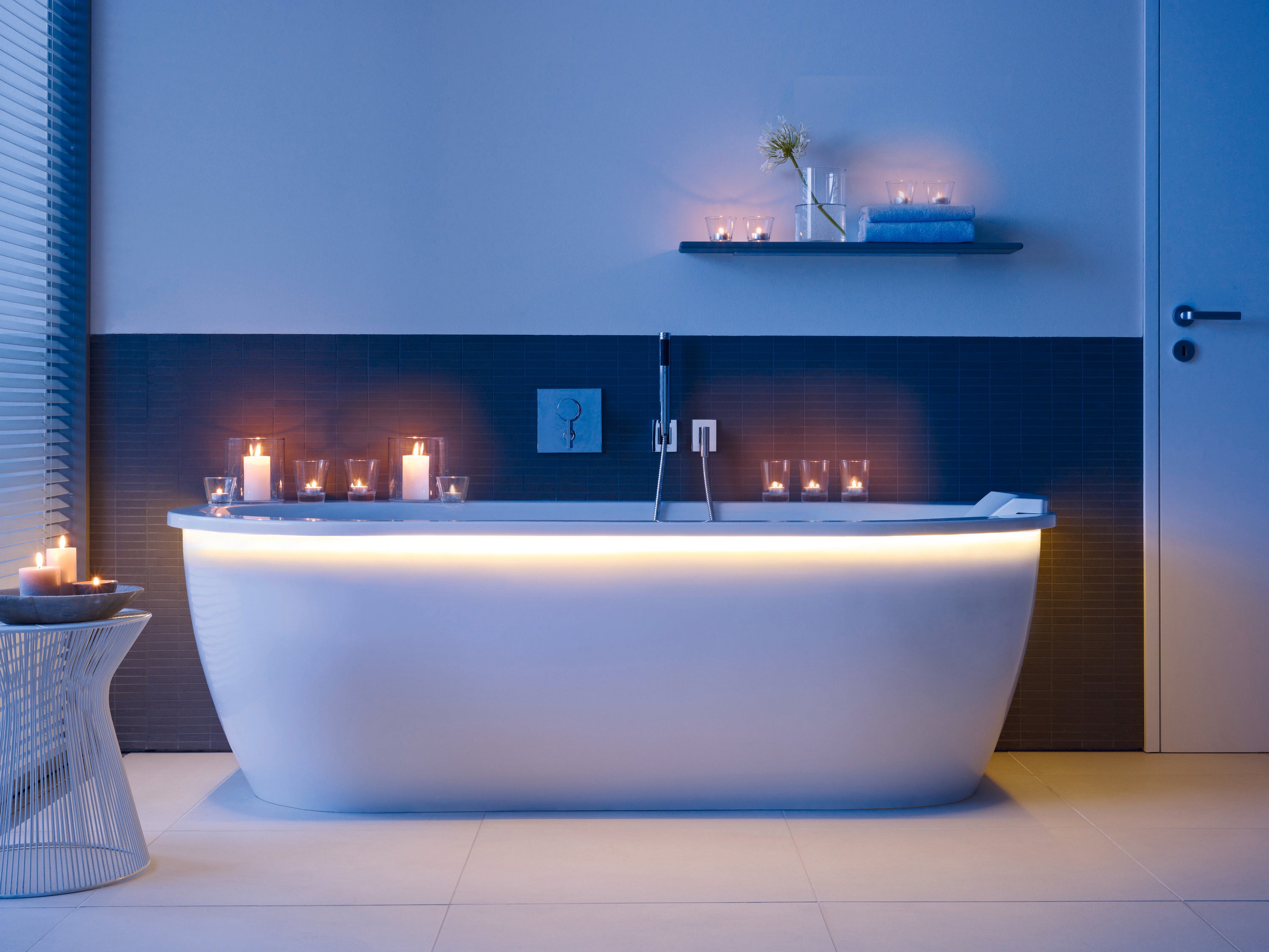 Darling new badekar 1900 x 900 mm med integreret panel