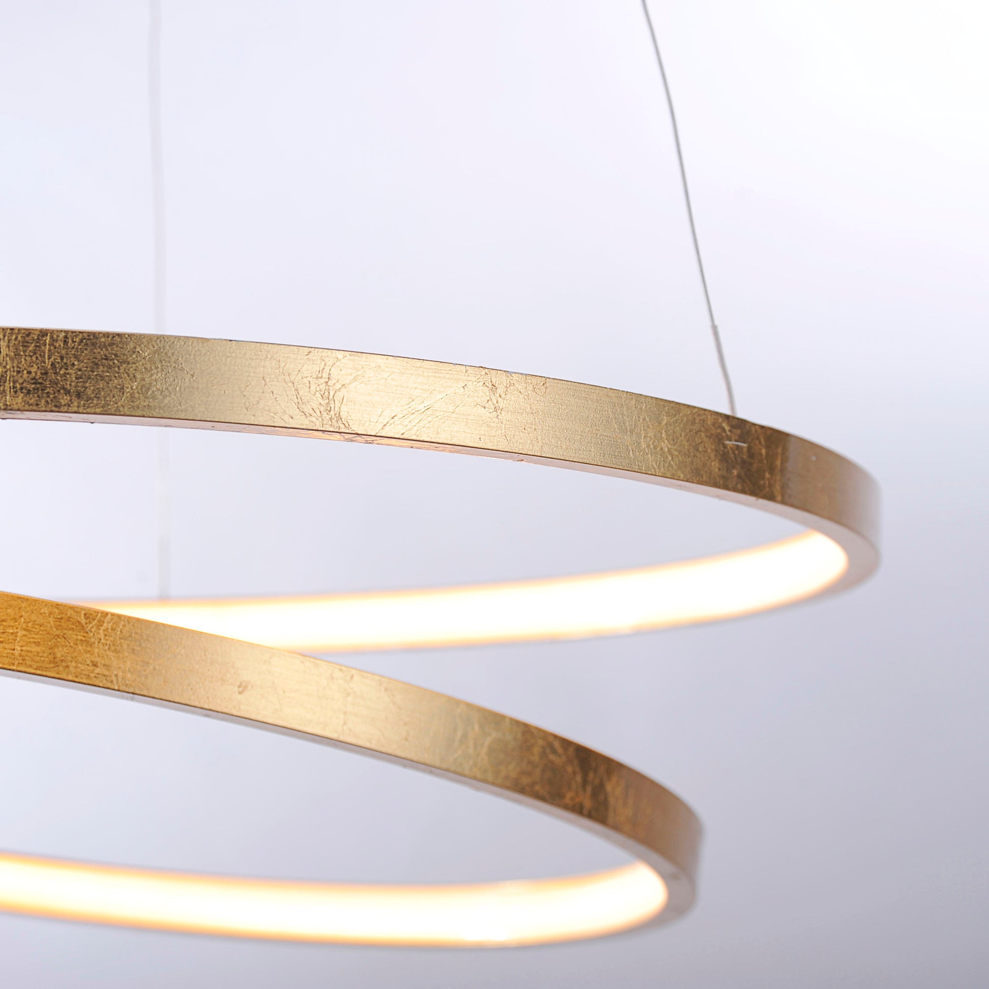 Roman Rund Led Pendel guld Ø 550 mm