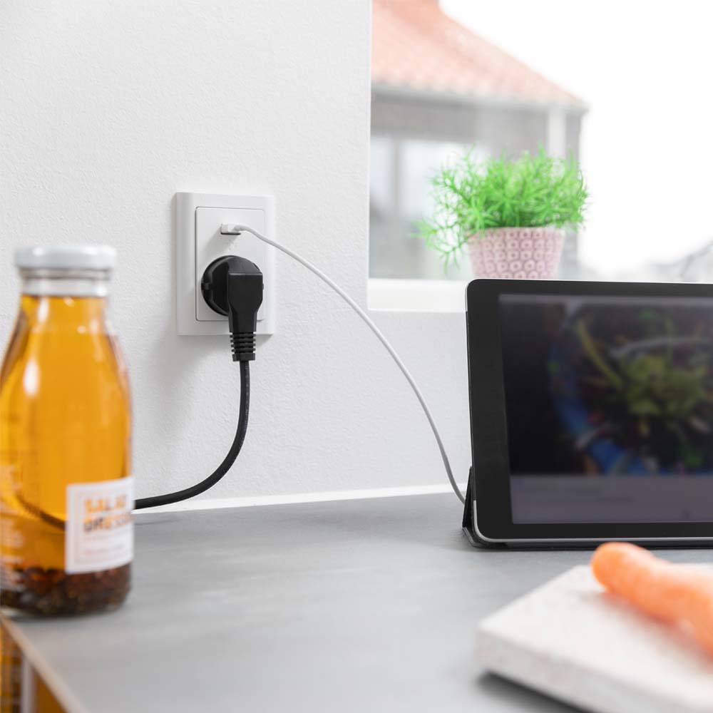 FUGA USB C STIKKONTAKT 1,5M HV