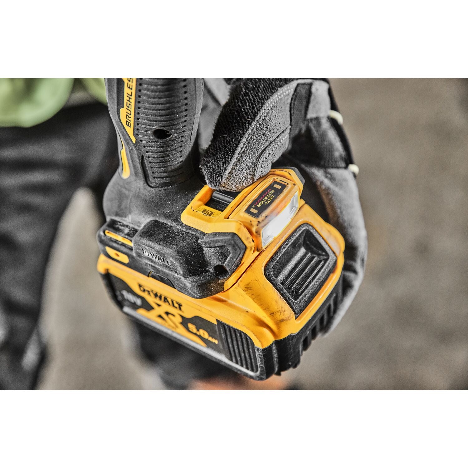 DEWALT 18V XR slagboremaskine DCD805P2T, 2 x 18V/5,0 Ah