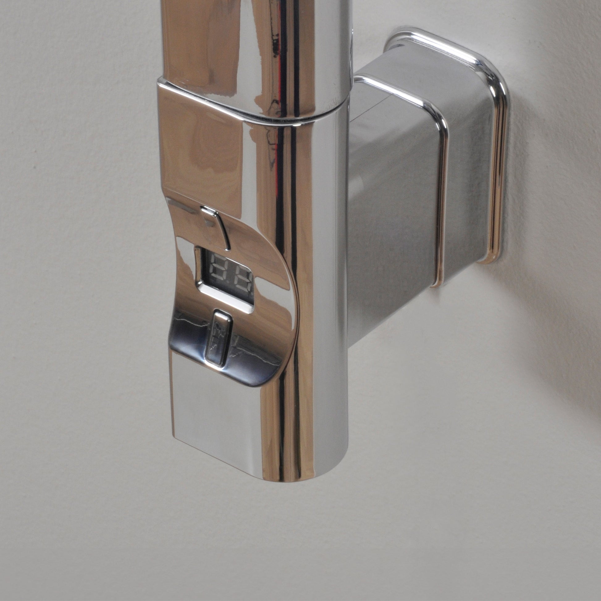 Nuvo 2 elvarmeelement, ½", 300W, D-profil, krom