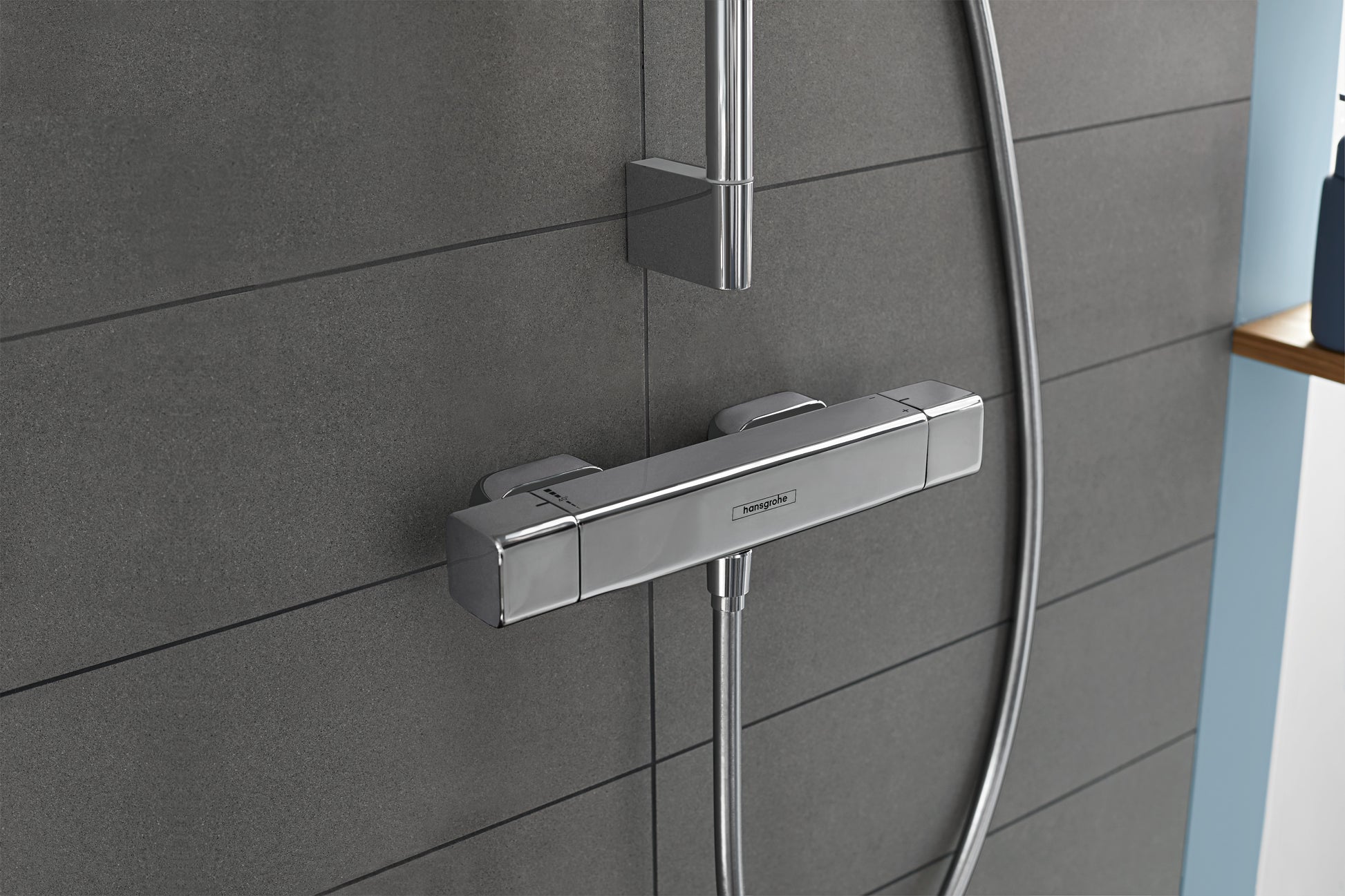 Hansgrohe Ecostat E brusetermostat med forskruninger og rosetter