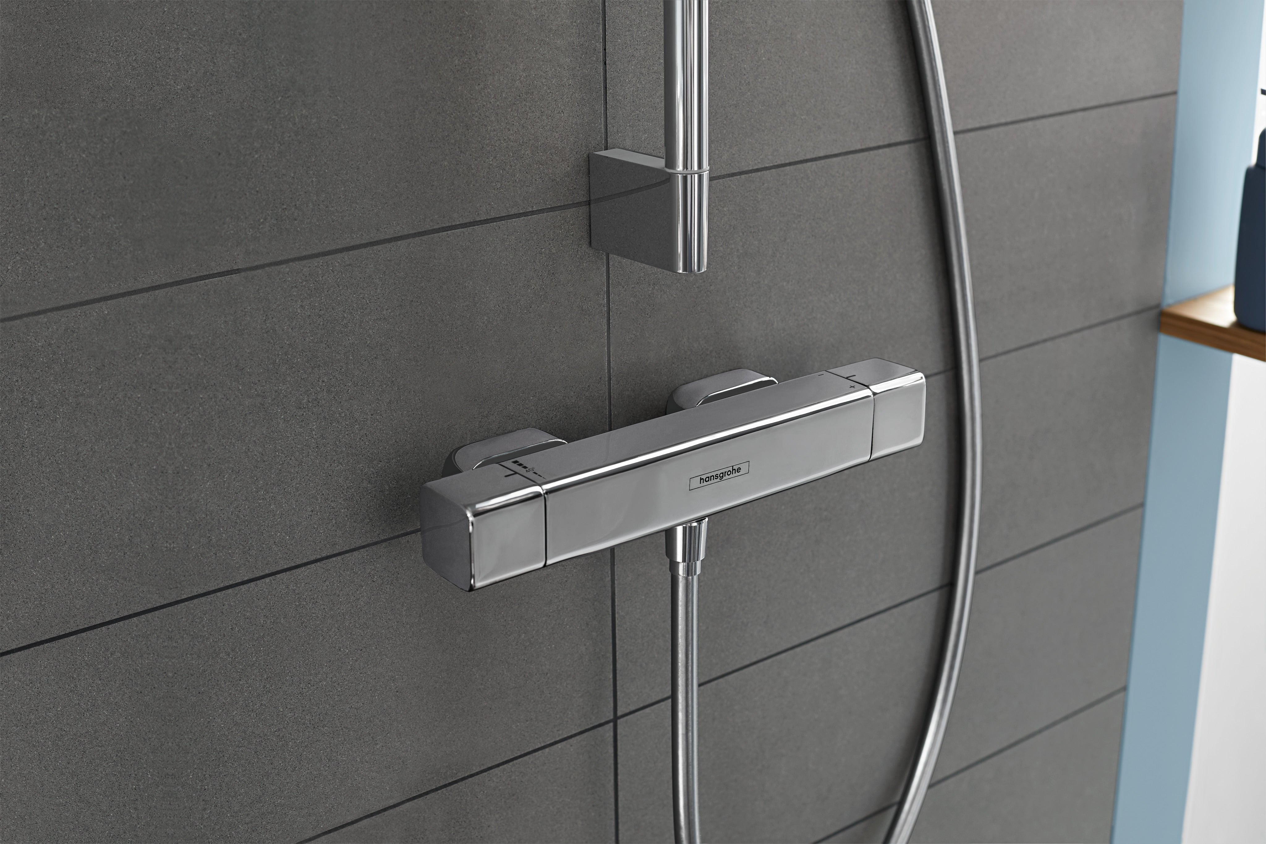 Hansgrohe Ecostat E brusetermostat med forskruninger og rosetter