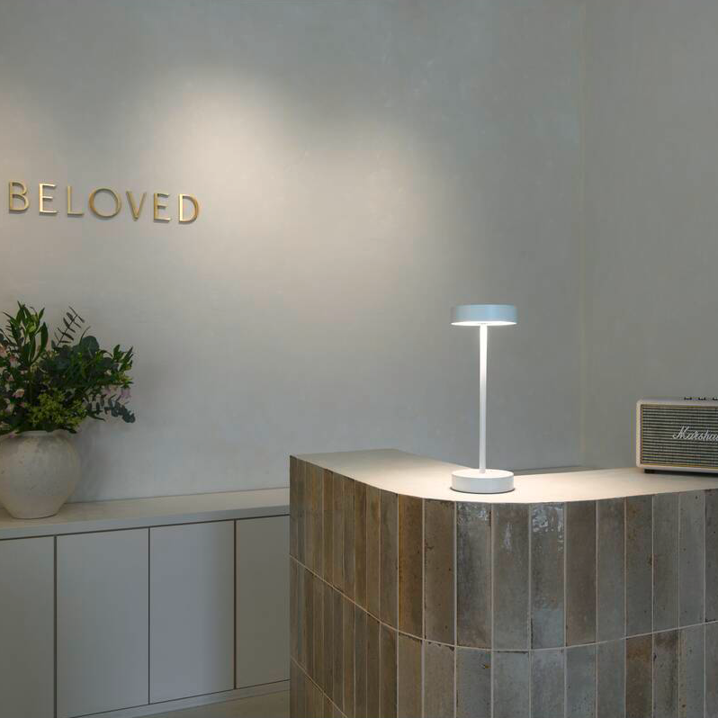 VINOLINA Bordlampe akku hvid 5V 2,2W 130/130lm 2700/3000K IP54