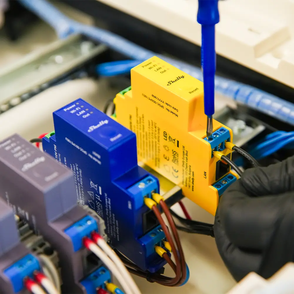Shelly-Pro-RGBWW-PM-wiring2(2).webp