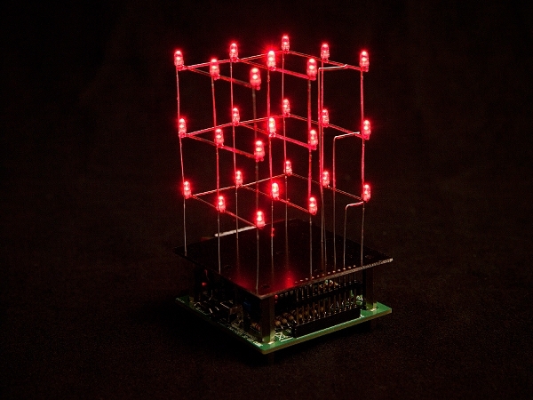 WSL193 - 3D LED kube, 3x3x3 røde LED, programmerbar via USB