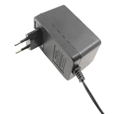 [H14607] Netadapter - 230V til 12VAC / 1,6A 20W (5,5x2,1mm DC stik)