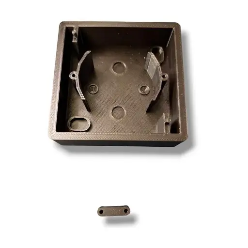 [7826111503] Shelly - Wall Display Vægholder - Sort